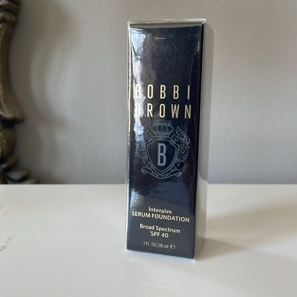 Bobbi Brown Intensive Serum Foundation SPF 40/30 W-056 - Picture 5 of 8